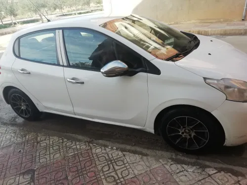 Peugeot 208 2013 Access