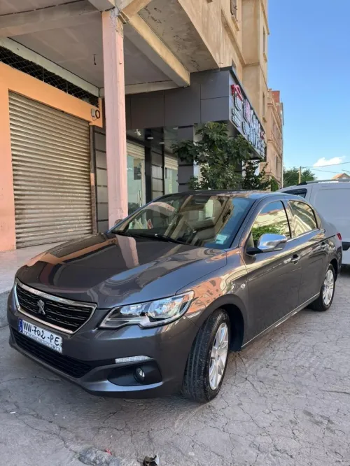 Peugeot 301 2022 301