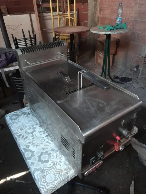 Friteuse à gaz 8 litres