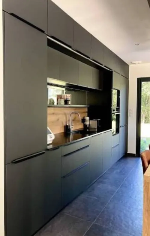 Montage meubles et portes modernes