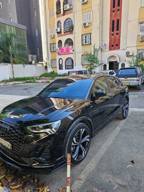 Audi Q3 2023 Black