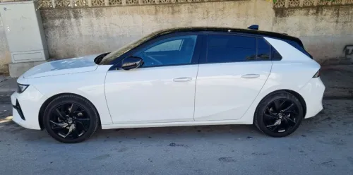 Opel Astra 2023 