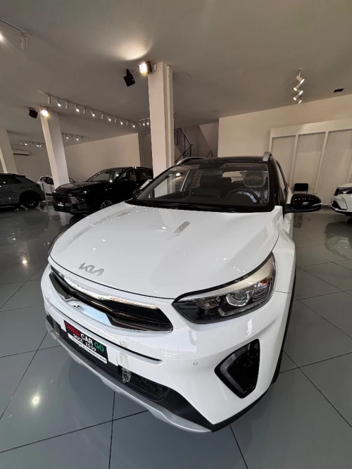 Kia KX1 2026 BLANCHE AVEC TOIT NOIR