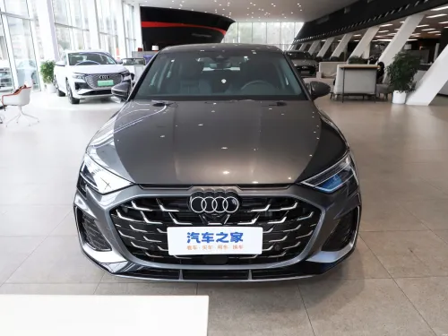 Audi A3 2025 GRIS NARDO