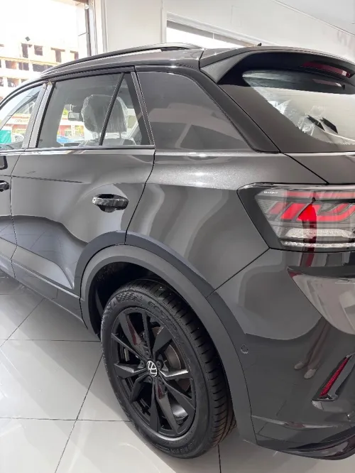 Volkswagen T-Roc 2025 RLINE black black