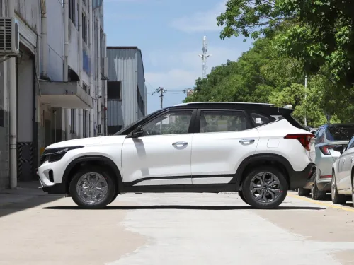 Kia Seltos 2025 WHITE