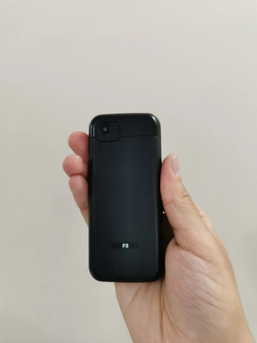 Téléphone simple Altice F3 doublé puce original caba Europe