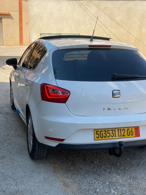 Seat Ibiza 2012 Fully +Toit ouvrant