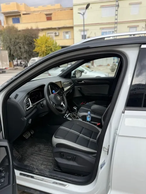 Volkswagen T–rok 2025 R-line
