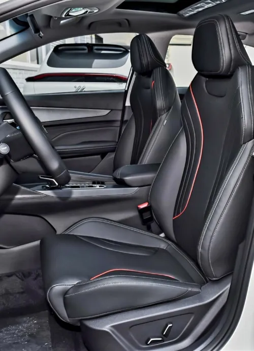 Geely Emgrand 2026 Binrui COOL Dragon Édition