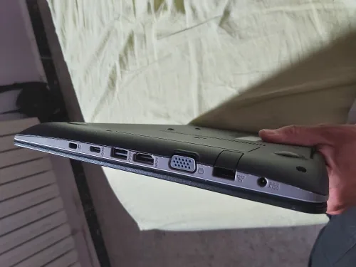Asus r457u i7