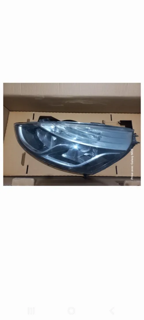اضواء سيارة clio4 2016 limited dci