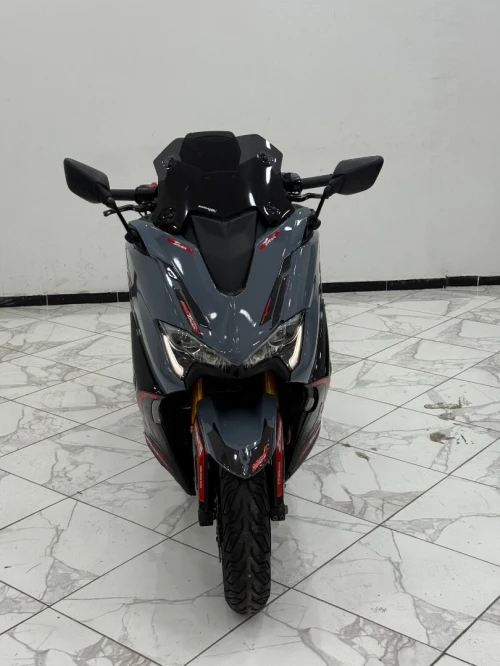 Tmax 560 2020