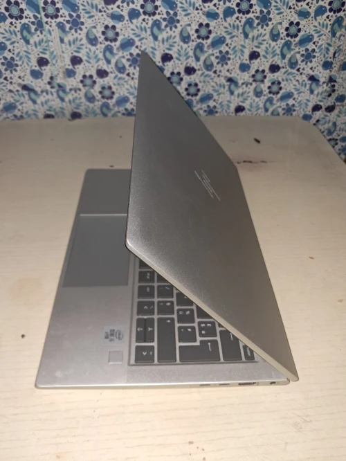 HP Elitebook 830