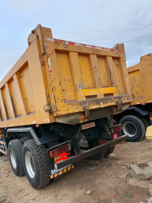 Shacman F2000 2019