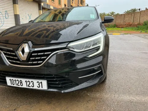 Renault Megane 4  2023 Itens
