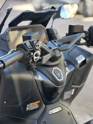 Yamaha Tmax 2022