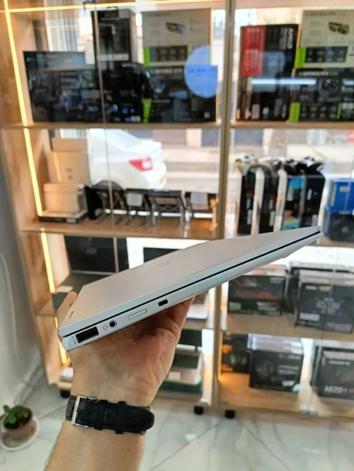 HP elitbook 1030 G7 x360 i5 10 gen