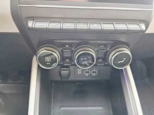 Renault Clio 4 2021 Antons+la tot