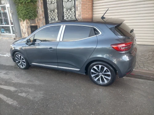 Renault Clio 5 2021 Antons latot