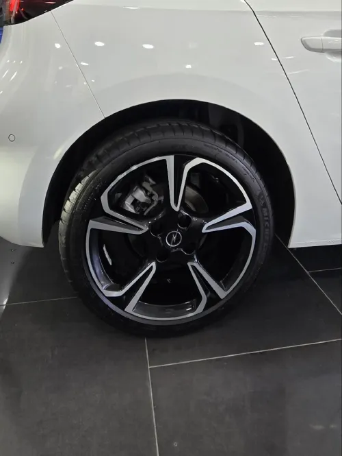 Opel Corsa 2025 Full option
