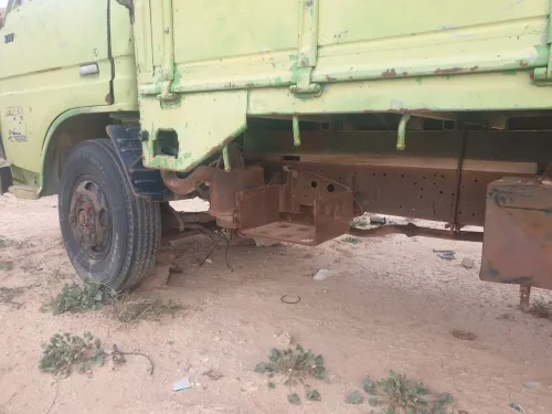 تويوتا B30 1985