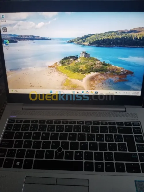 Hp 0836SLM, Intel(R) Core(TM) i7-8665U, 32 Go, 556 Go SSD 