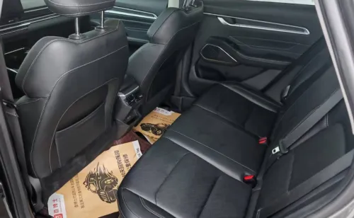 Geely Emgrand 2025 Fulle option