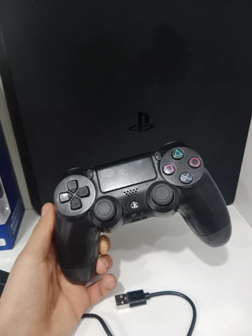 PS4 slim Flashé 500GB