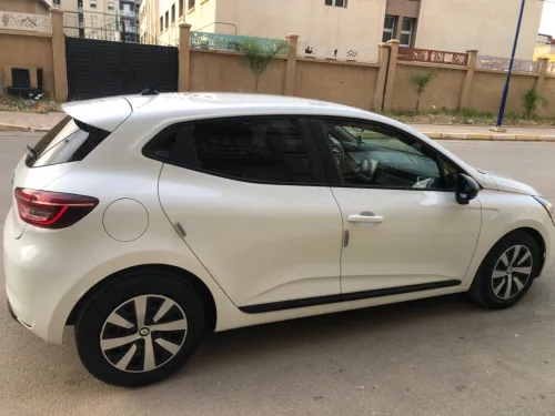 Renault Clio 5  2023 Equilibre