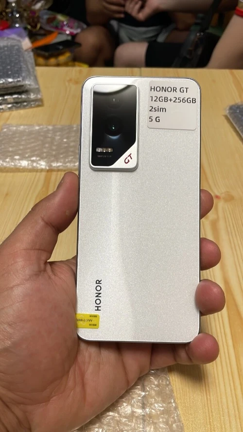 Honor Gt