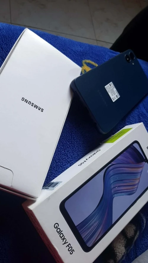 Samsung  F05 Samsung