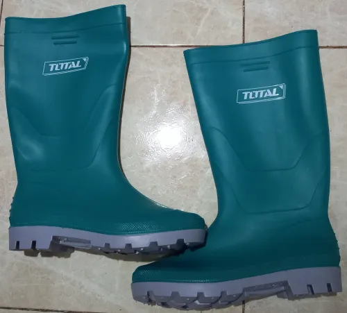 BOTTE TOTAL NEUVE POINTURE 39