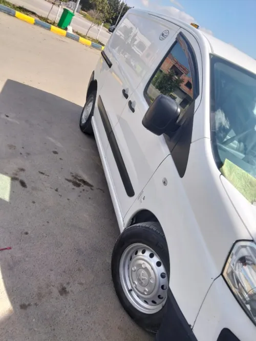 Peugeot Expert 2016 V.U Court