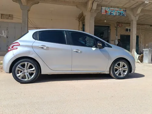 Peugeot 208 2013 Active
