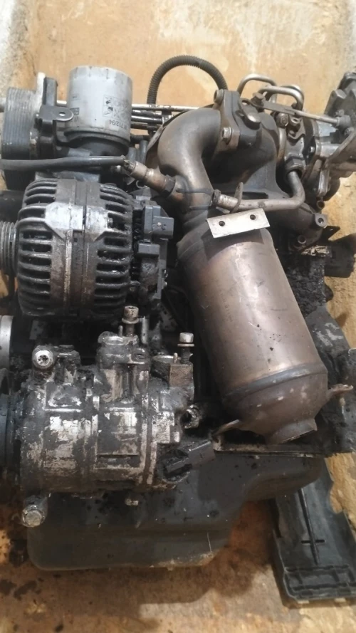 Vend moteur polo avec faisceau et carte mémoire