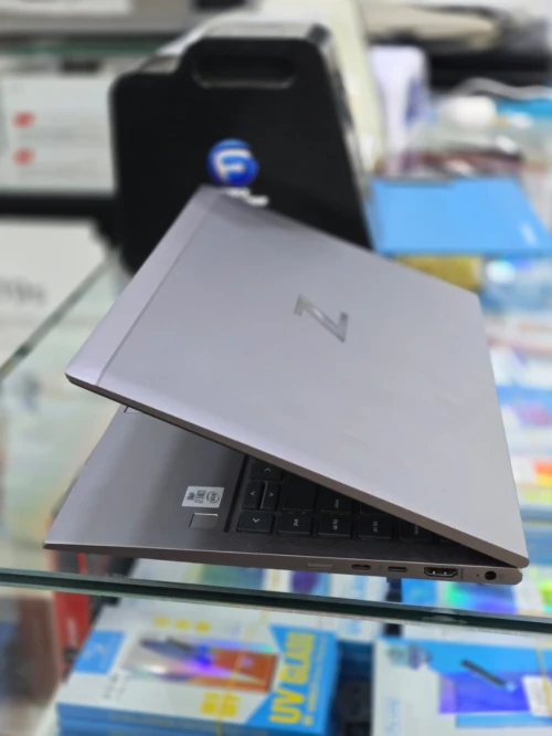HP ZBOOK 14G7 I7 10GEN 8G 256SSD 14.3