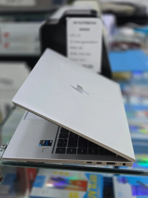 HP ELITEBOOK 840G8 I7 11GEN 8G 256 SSD 14.3