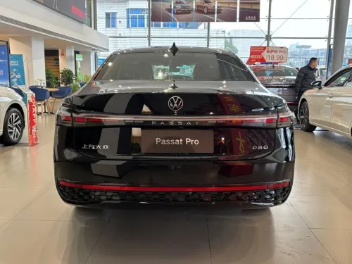 Volkswagen Passat 2026 Pro300TSI Dragon Edition