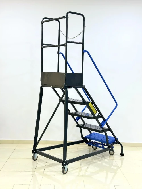 Escabeau à plateforme à immobilisation automatique 5 marches