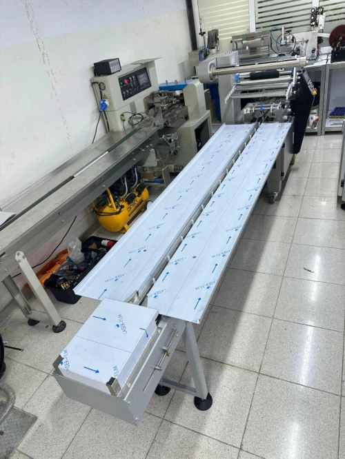 Machine flowpack YC420