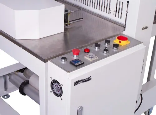 Fardeleuse de bouteille semi-automatique ST- 6040Q