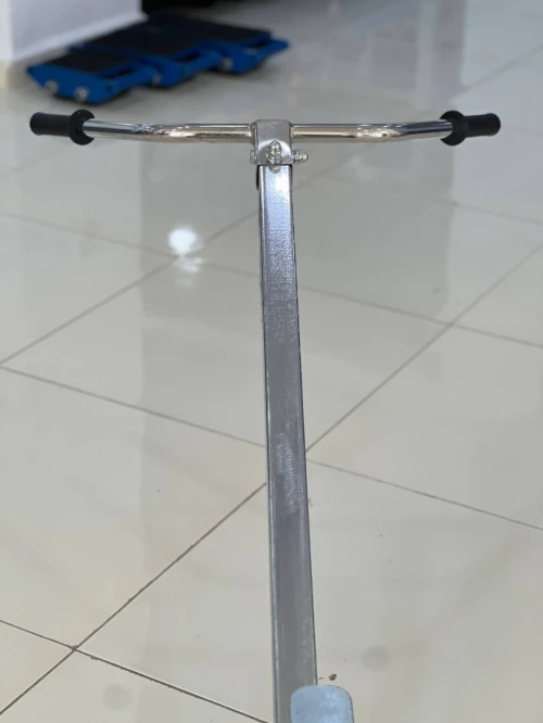 Chariot diable porte fût en acier à crochet DE450A