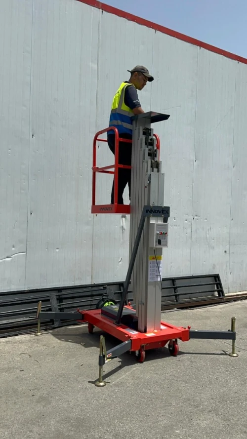 Nacelle élévatrice mono-mât en aluminium  YBC0.1-8
