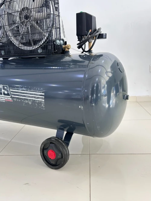 Compresseur d'air industriel à piston