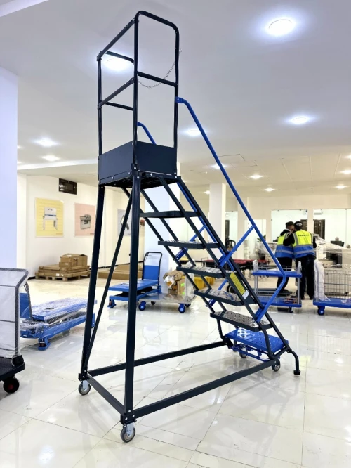 Escabeau à plateforme à immobilisation automatique 7 marches