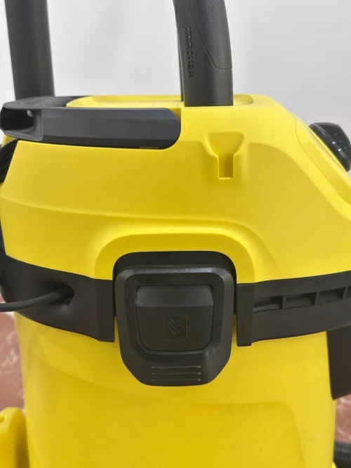 Aspirateur eau et poussières Kärcher WD 3 P