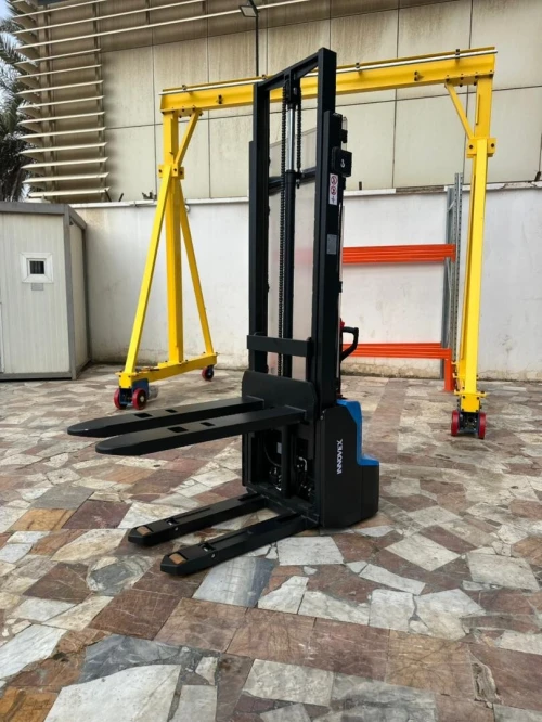 Gerbeur électrique levée initiale PSE 12BD