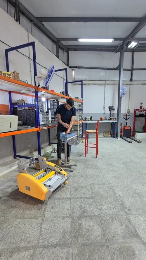 Service réparation machines industriels disponible en ALGERIE - équipe de INNOVEX machinery