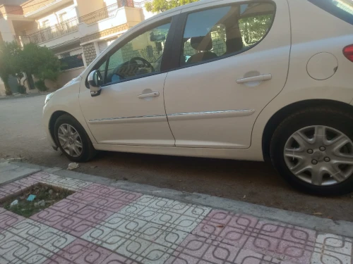 Peugeot 207 plus 2013 207 plus
